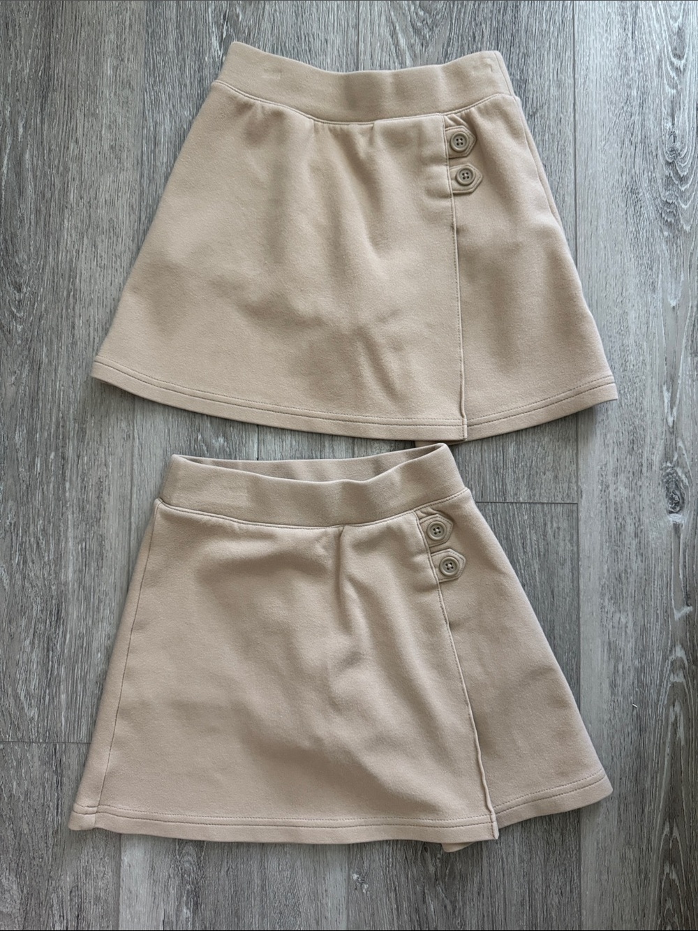 EUC Cat & Jack Khaki Uniform Skort Size XS (4/5)